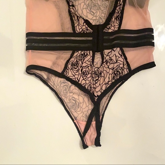 SOLD - Picture 4 of 4